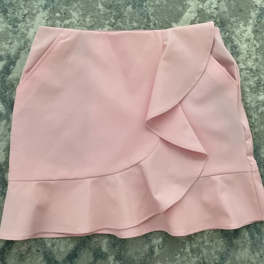 NEW POLO GOLF Ralph Lauren Flounce Solid Pink Ruffled Skort Skirt Womens Sz S